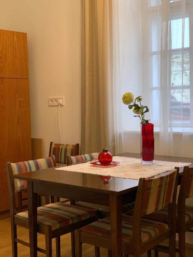 Hotel Kertész-ház à Eger Extérieur photo